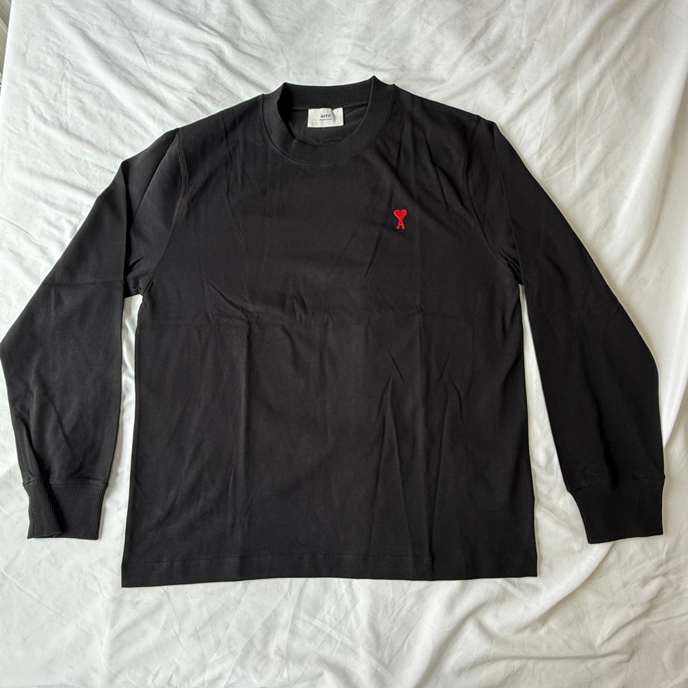 AMI Paris Ami de Coeur Long Sleeve T-Shirt in Black